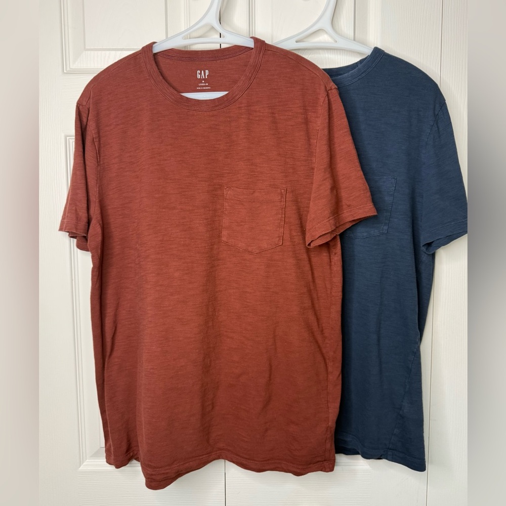 Men's GAP Lived-in Tees, Size M, Set‎ of 2